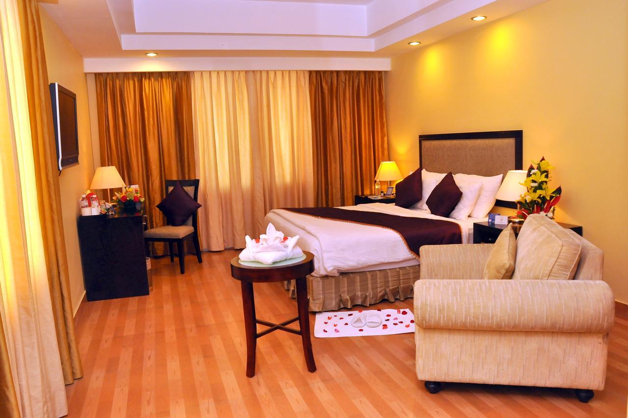 Gokulam Park Sabari-Siruseri Sipcot Chennai Exterior photo