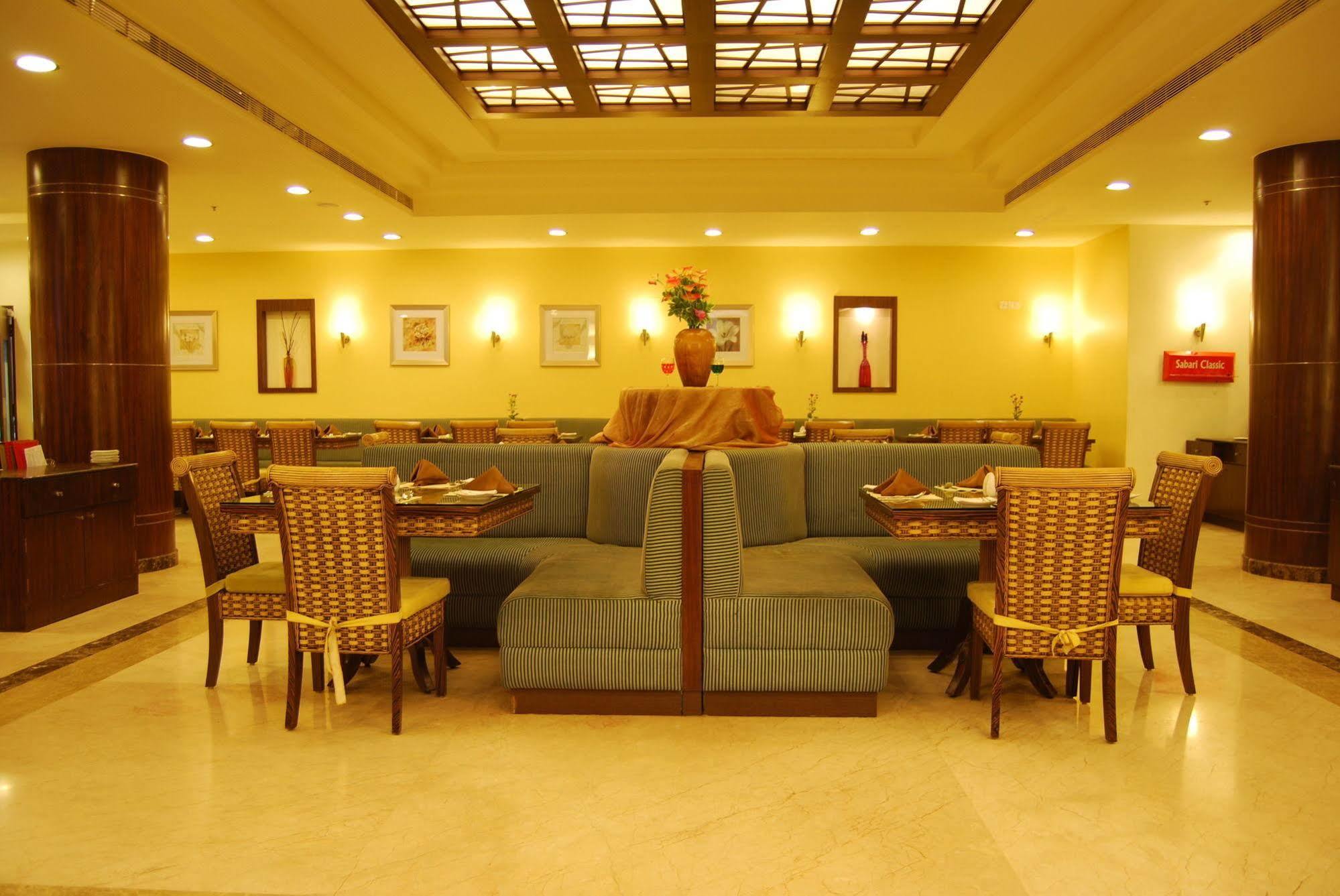 Gokulam Park Sabari-Siruseri Sipcot Chennai Exterior photo