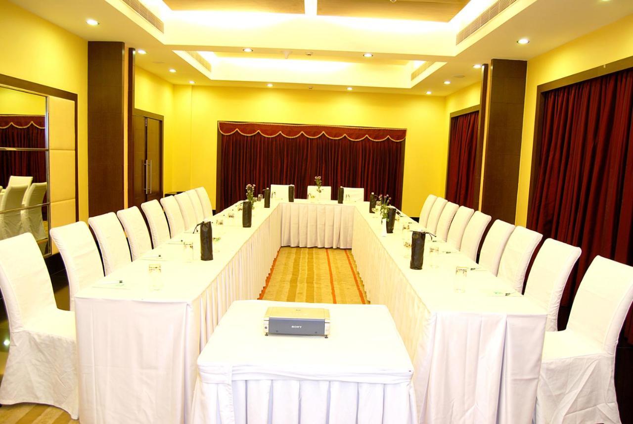 Gokulam Park Sabari-Siruseri Sipcot Chennai Exterior photo